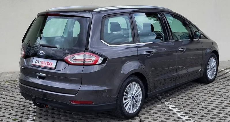 Ford Galaxy cena 98277 przebieg: 124000, rok produkcji 2016 z Zakroczym małe 704